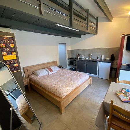 Proche Ajaccio Maisonnette Independante 4 Personnes Au Calme Alata Esterno foto