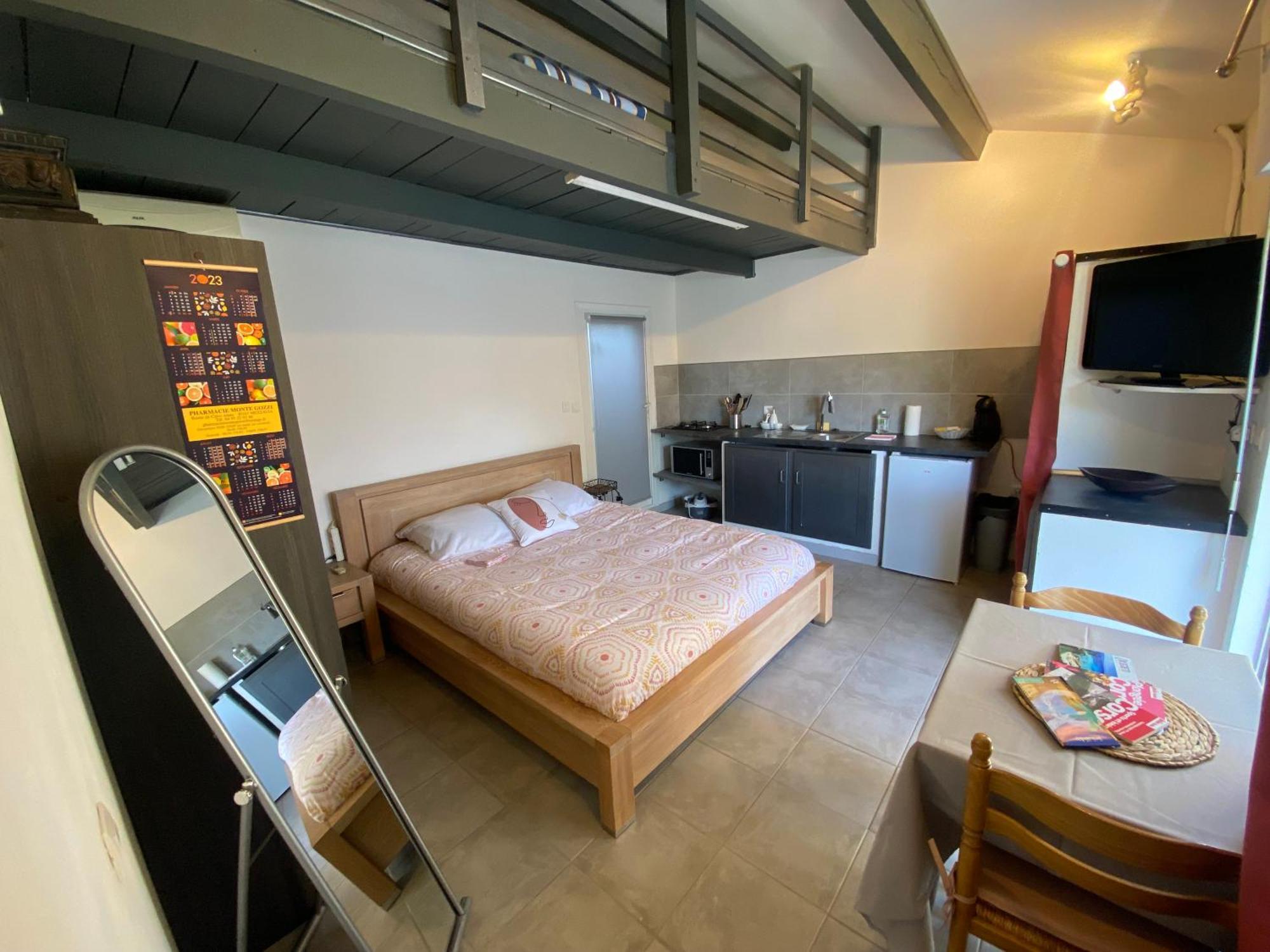 Proche Ajaccio Maisonnette Independante 4 Personnes Au Calme Alata Esterno foto